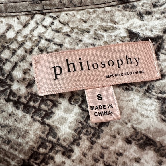 Philosophy Snakeskin Print Button Front Blouse - Size S - Picture 14 of 16